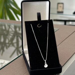 Colar Modelo veneziana com ponto de luz